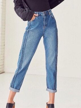 Urban Outfitters BDG High-Waist Side-Stripe Women's Mom Jeans — Blue